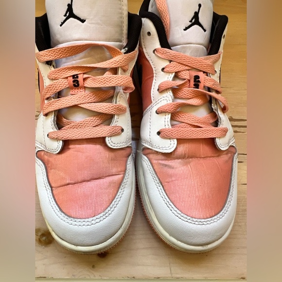 NIKE AIR JORDAN 1 LOW GS LT MADDER ROOT BLACK WHITE DM8960-801 SIZE 4 - Picture 6 of 8